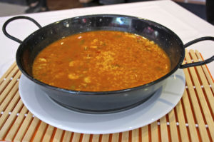 Arroz con chipirones y langostinos carta de La Terraza del Jarama